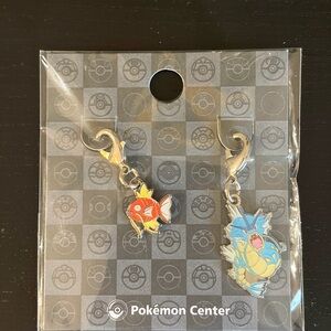 Pokemon Red and Blue Keychain Set